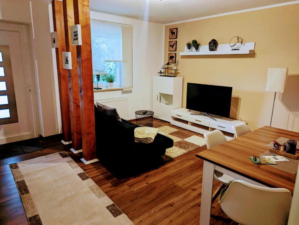 Ferienwohnung Jobst - Ruhig Mit Blick Ins Gruene Nittenau Екстер'єр фото